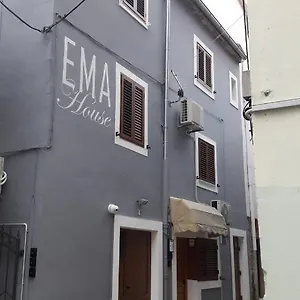 Appartamento Ema, Zara